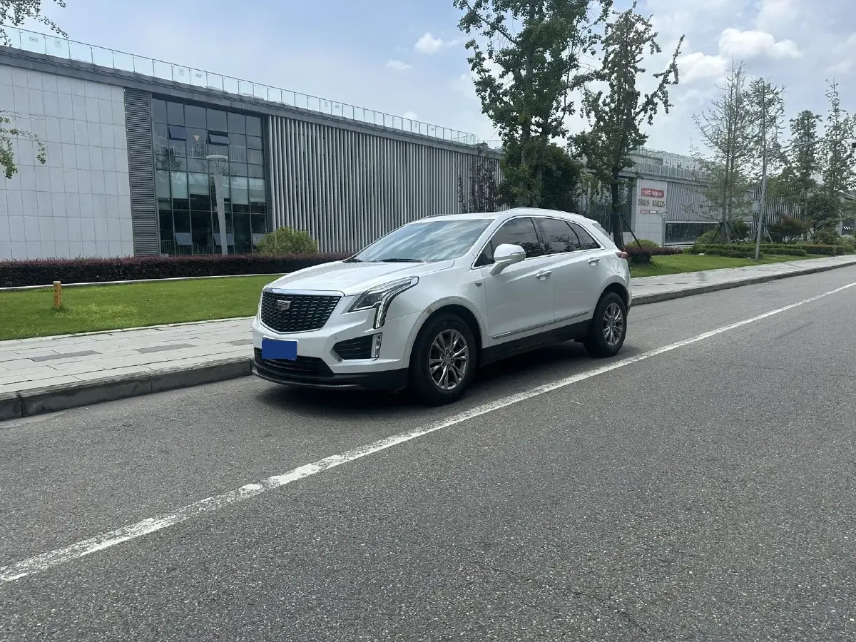 2021 Cadillac XT5 2.0T 237HP L4 9AT