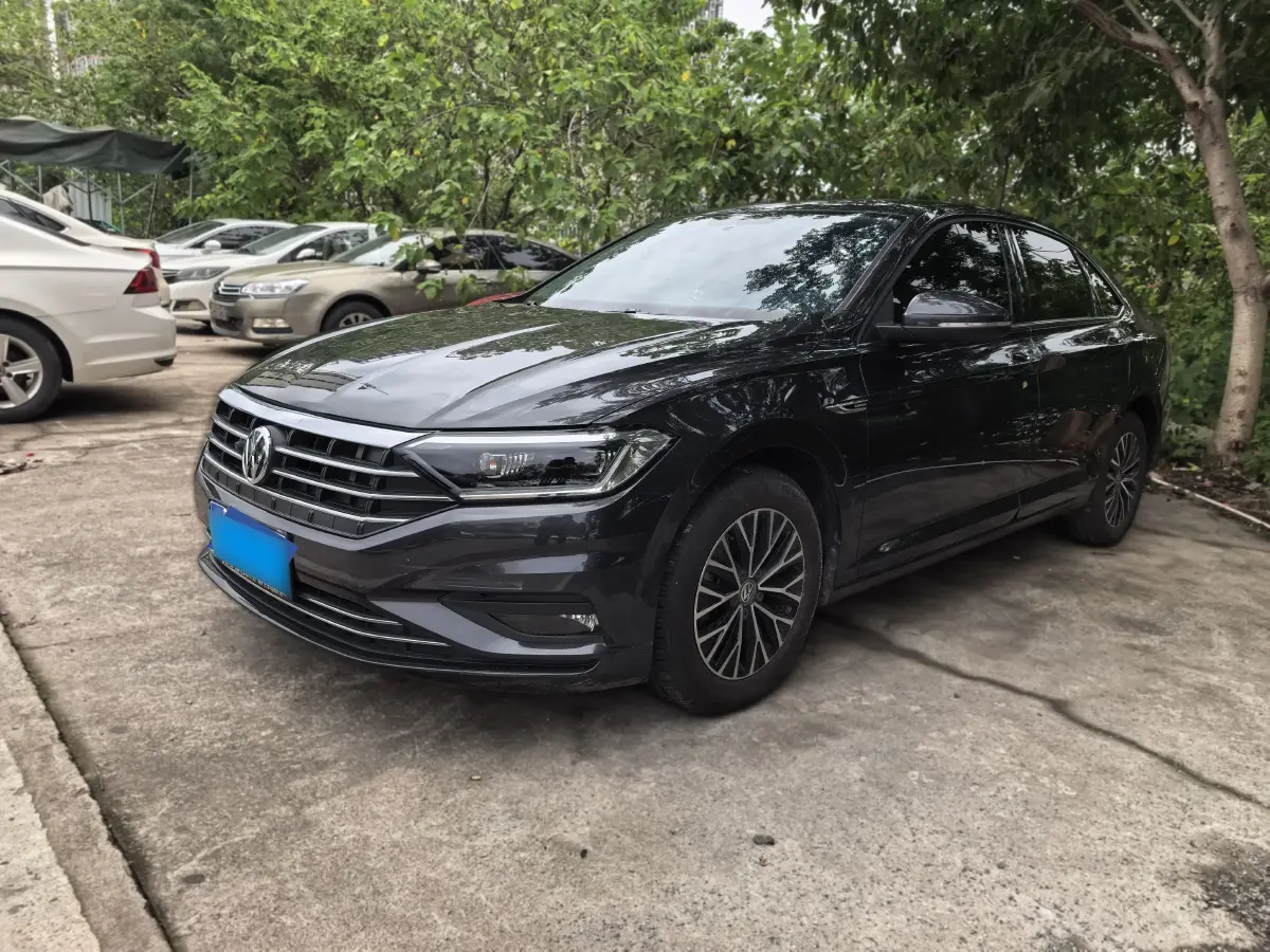 2021 Volkswagen Sagitar 1.4T 150HP L4 7DCT