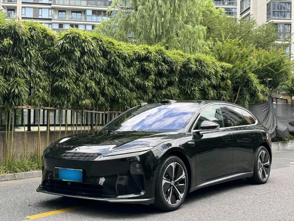 2024 NIO ET5T BEV 75KWH