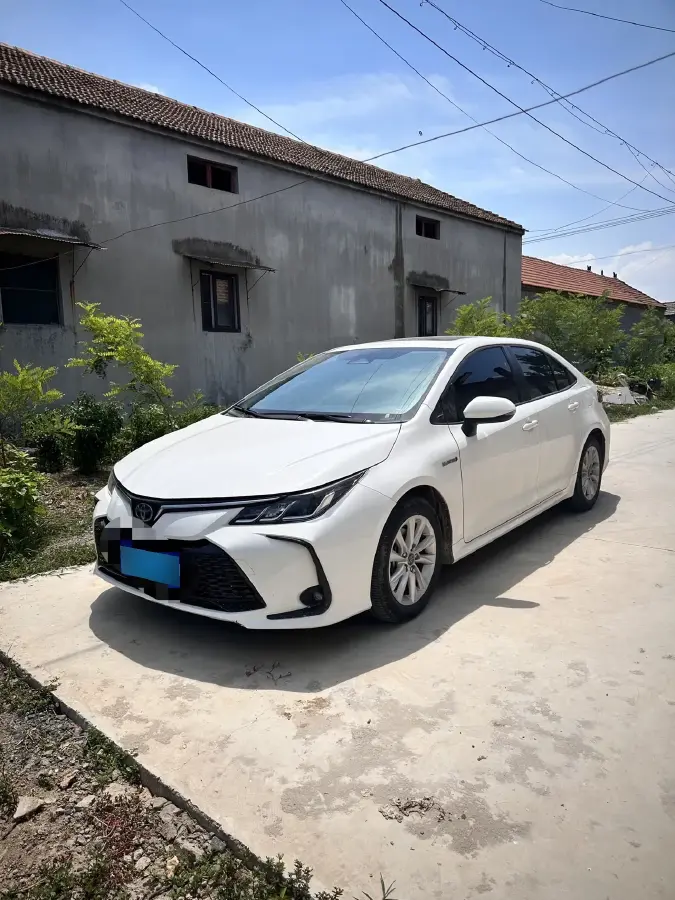 2023 Toyota Corolla 1.8L 98HP L4 E-CVT Hybrid