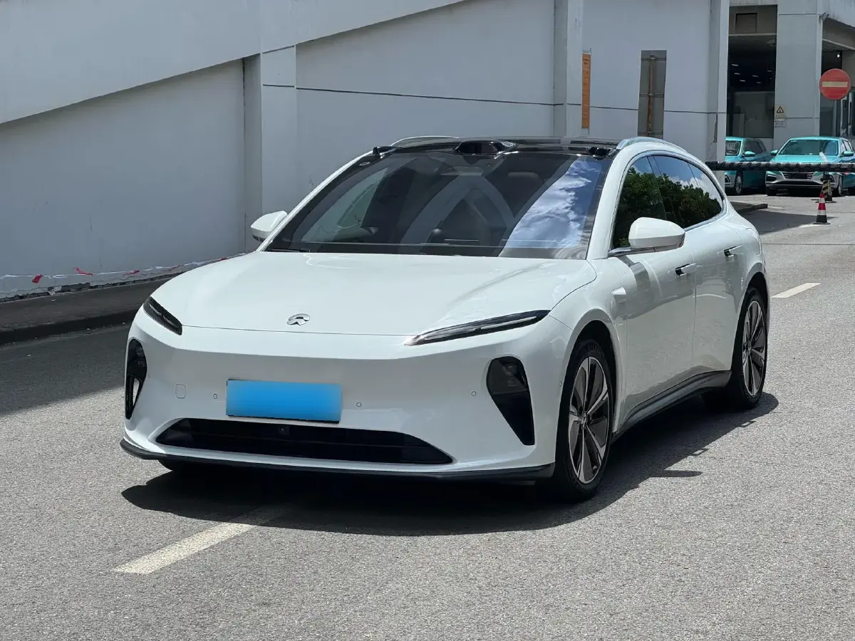 2024 NIO ET5T BEV 75KWH