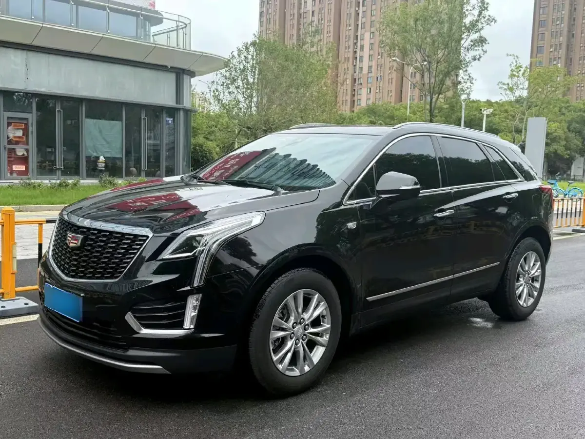 2022 Cadillac XT5 2.0T 237HP L4 9AT