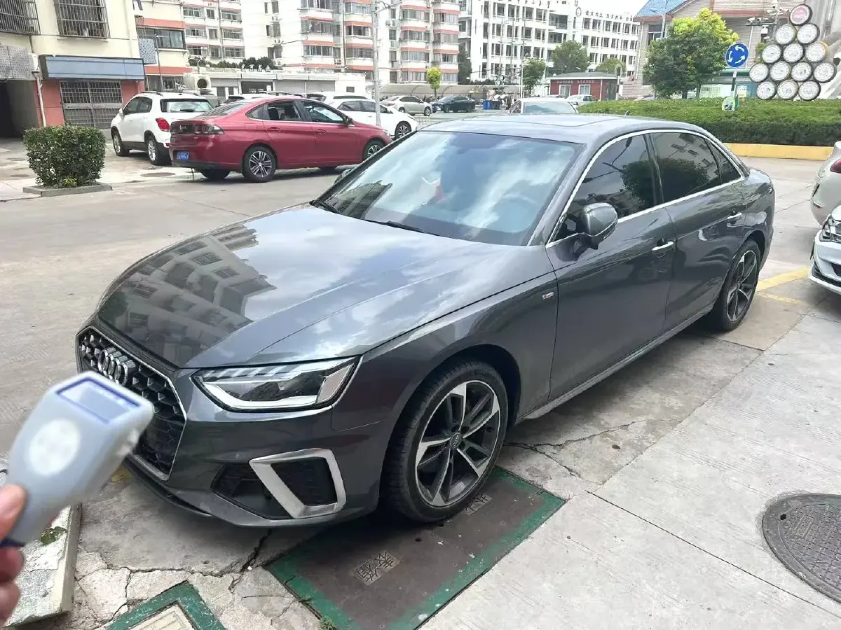 2020 Audi A4L 2.0T 150HP L4 7DCT