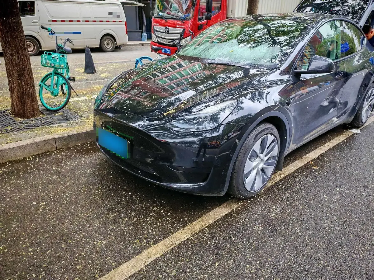 2022 Tesla Model Y BEV 60KWH