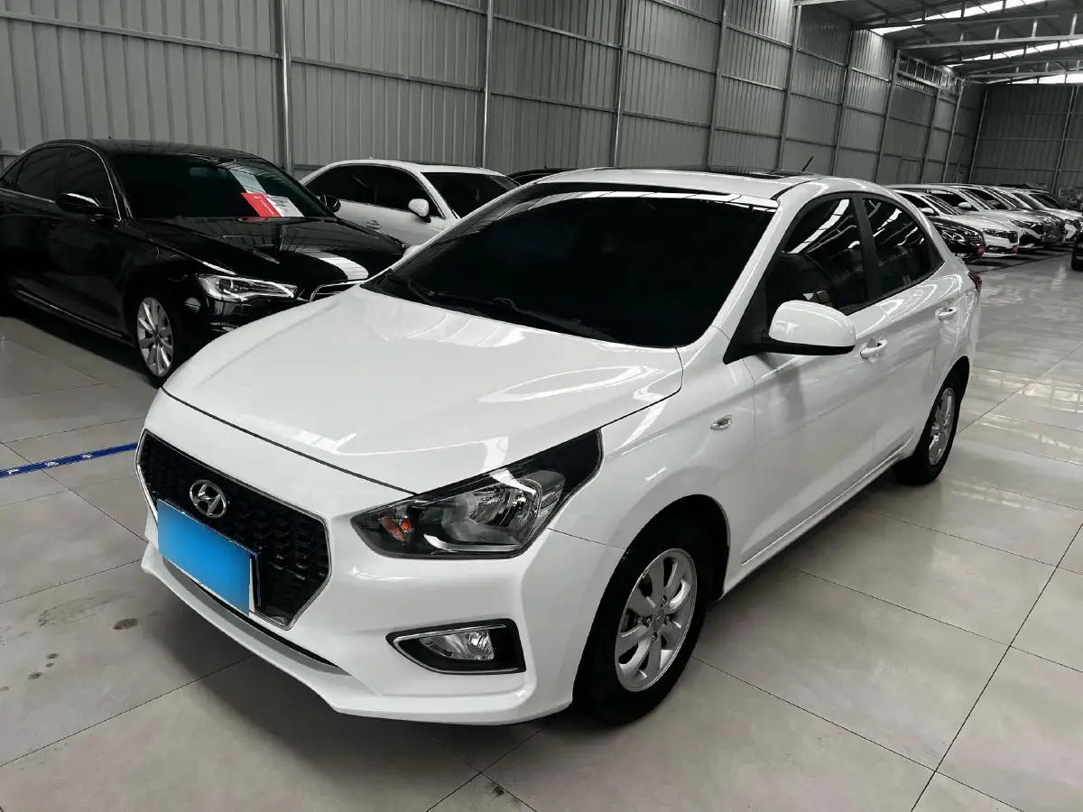 2017 Hyundai Reina 1.4L 95HP L4 4AT