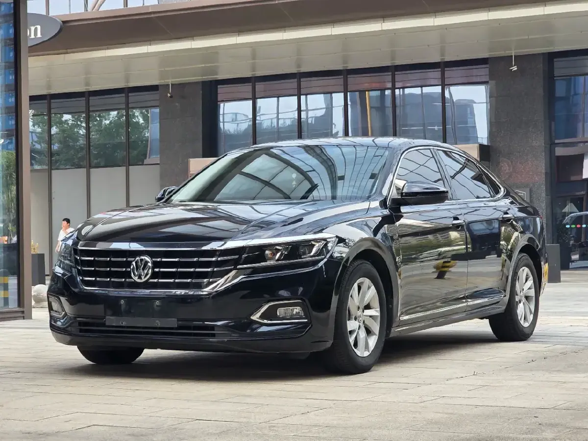 2019 Volkswagen Passat 1.4T 150HP L4 7DCT
