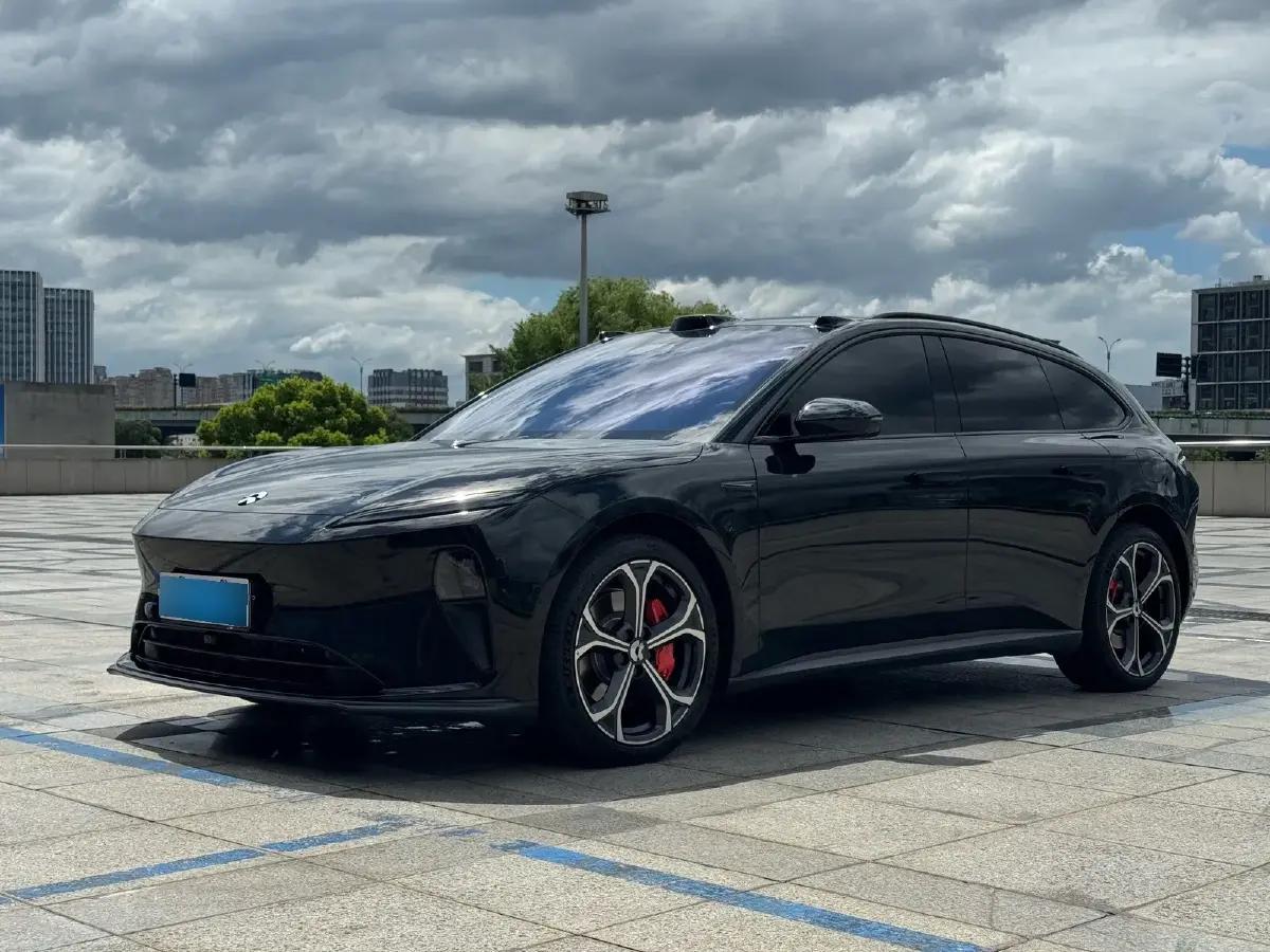 2024 NIO ET5T BEV 75KWH