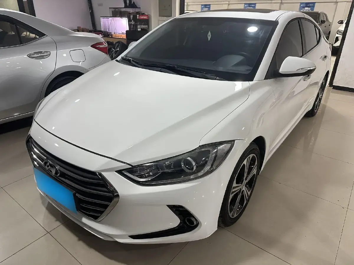 2018 Hyundai Elantra 1.4T 130HP L4 7DCT