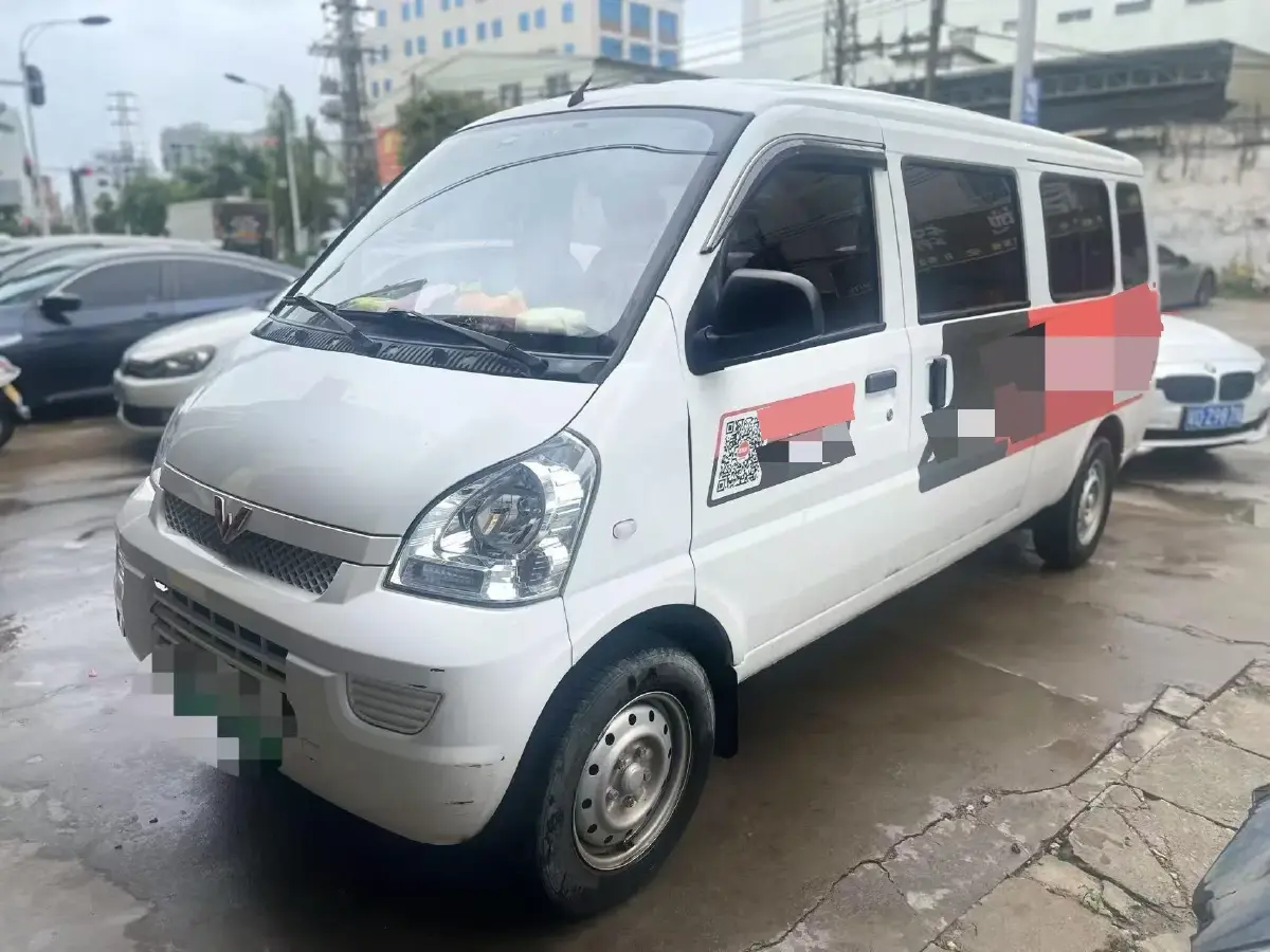 2022 WuLing RongGuang EV BEV 41.6KWH