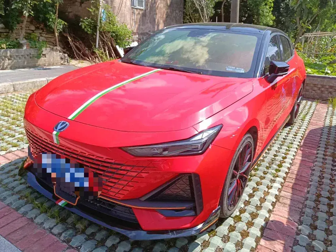 2022 ChangAn UNI-V 1.5T 188HP L4 7DCT