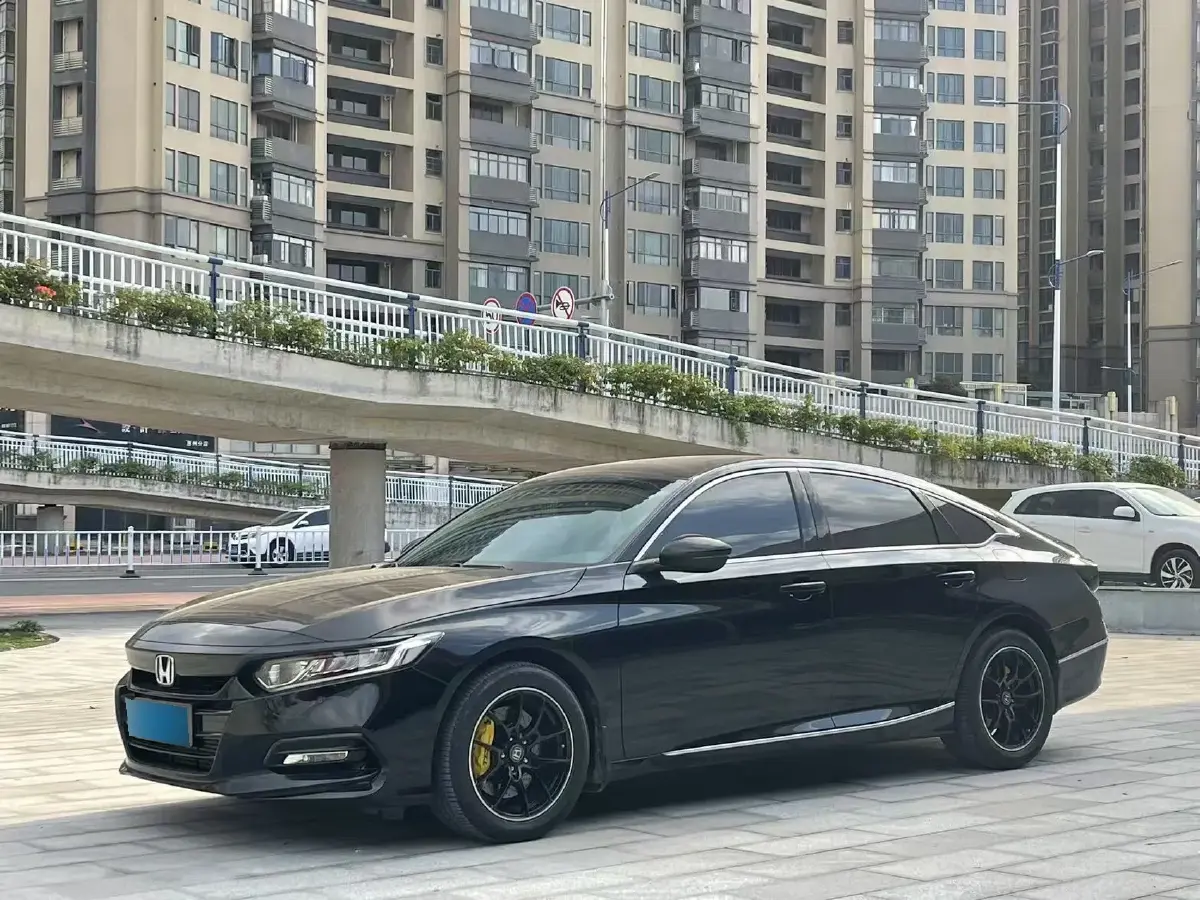 2018 Honda Accord 1.5T 194HP L4 CVT