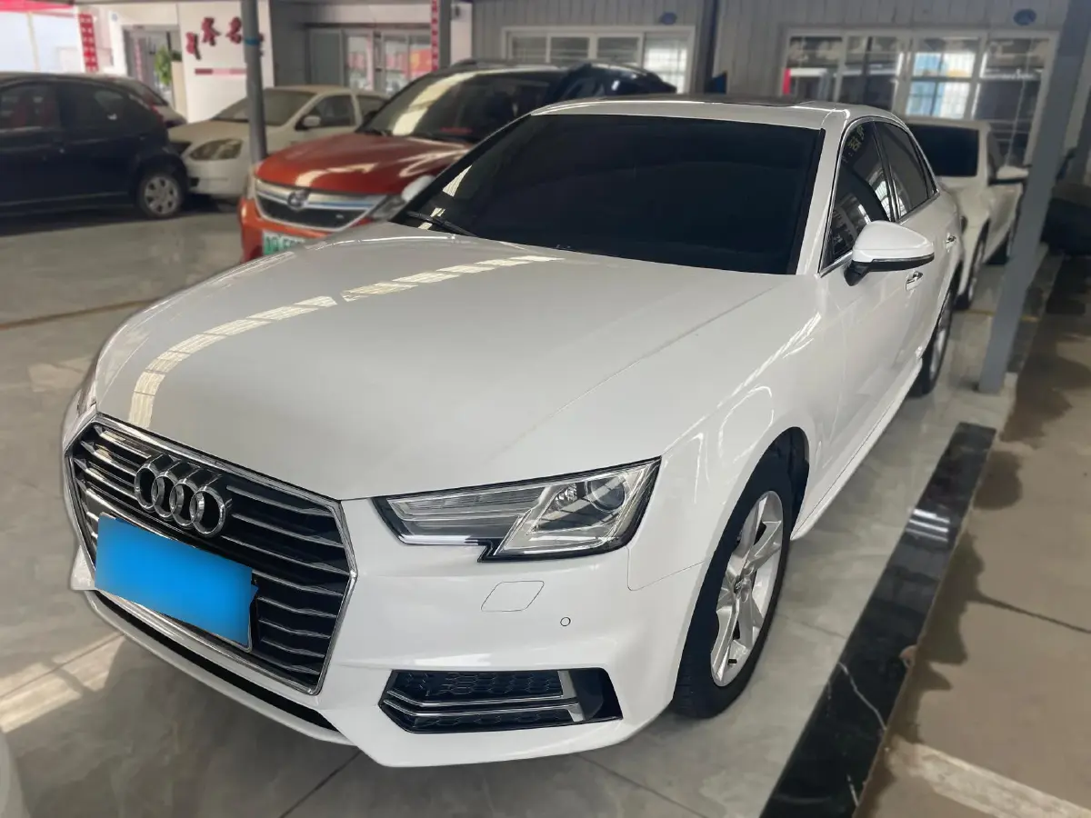 2019 Audi A4L 2.0T 190HP L4 7DCT
