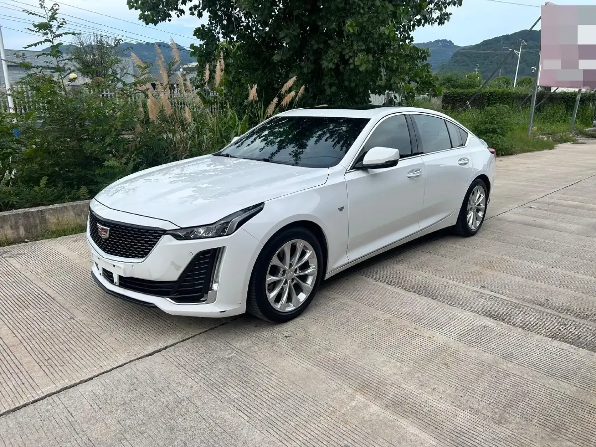 2021 Cadillac CT5 2.0T 237HP L4 10AT