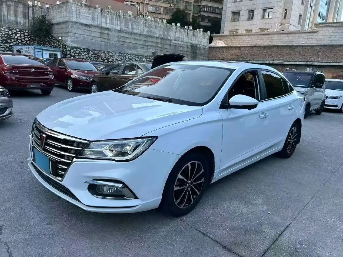 2020 Roewe i5 1.5L 120HP L4 CVT