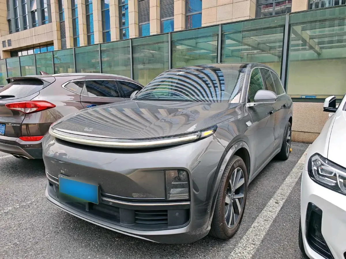 2023 Li L8 Range Extended 154HP REEV 40.9KWH