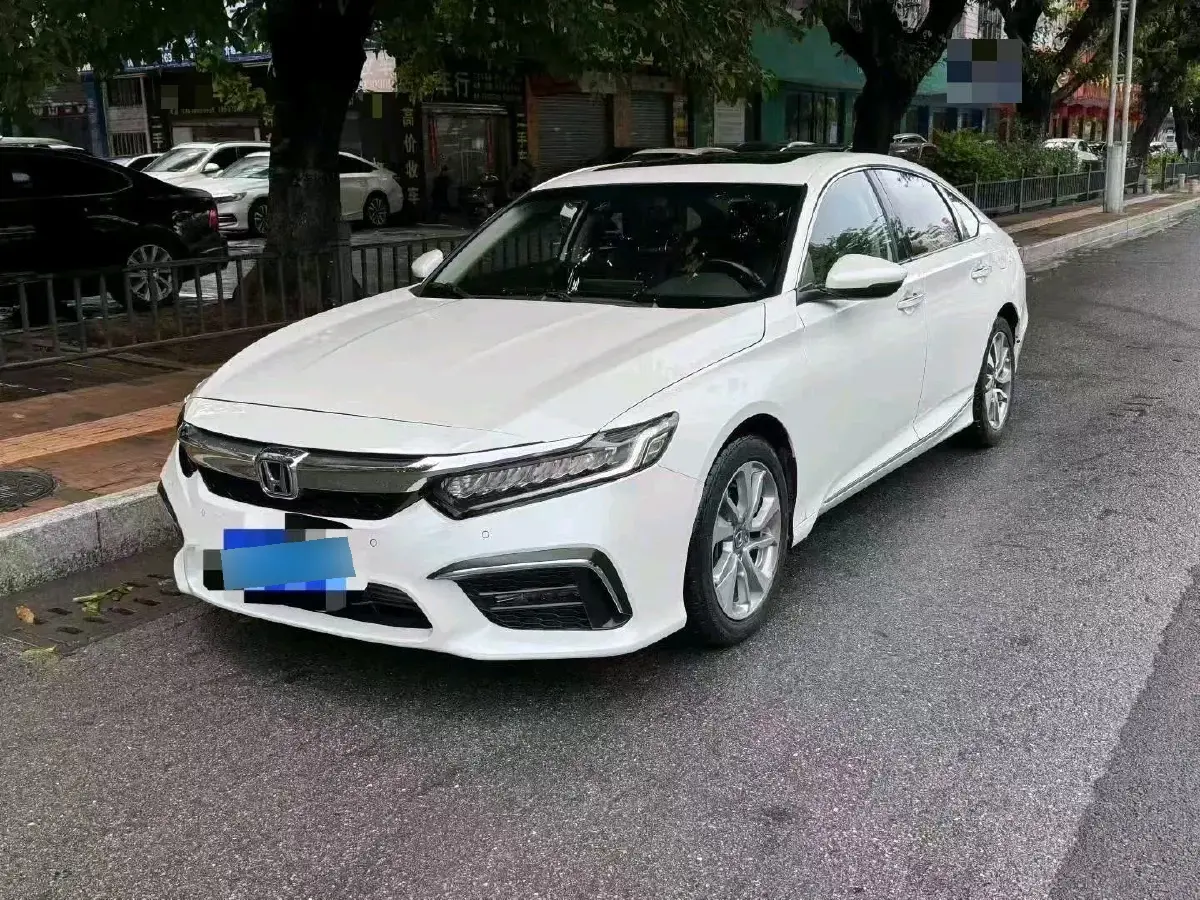 2022 Honda Inspire 1.5T 194HP L4 CVT