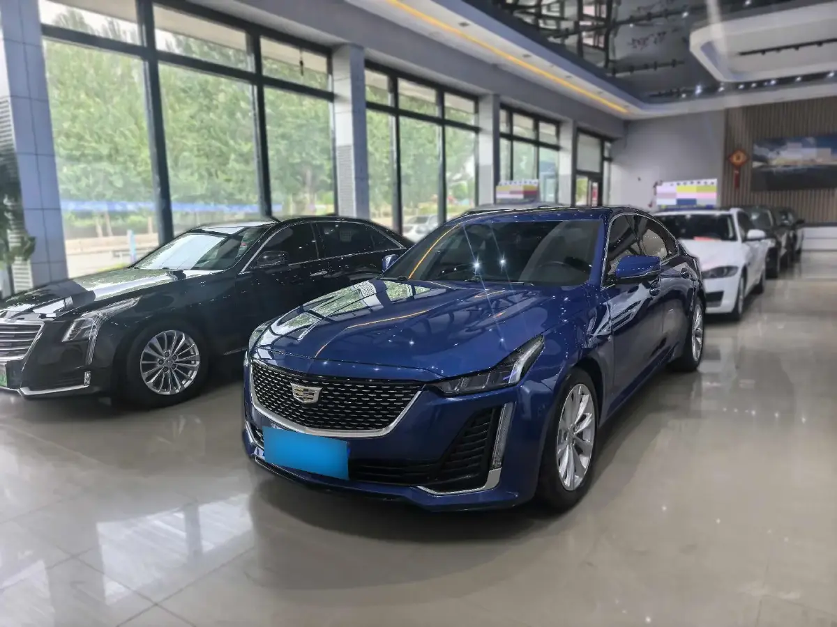 2021 Cadillac CT5 2.0T 237HP L4 10AT