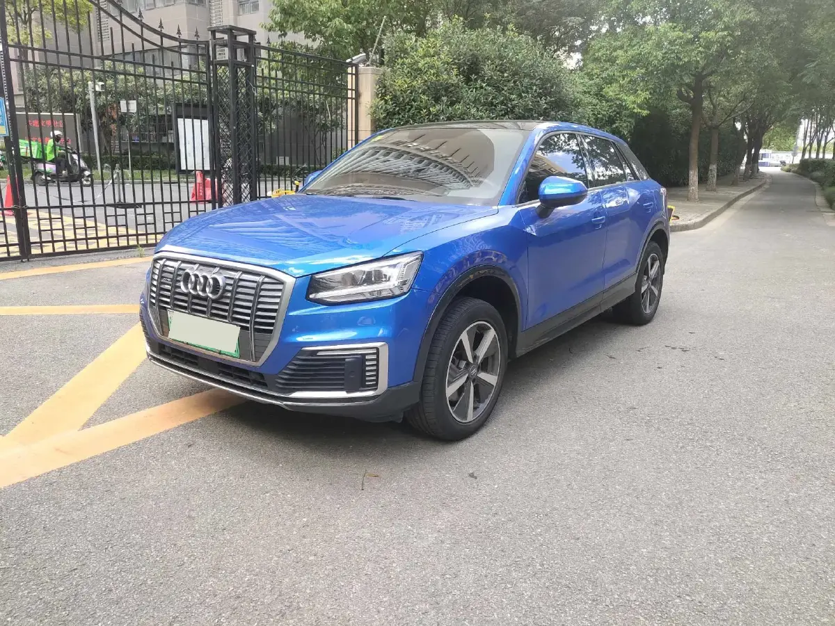 2019 Audi Q2L e-tron BEV 39.7KWH