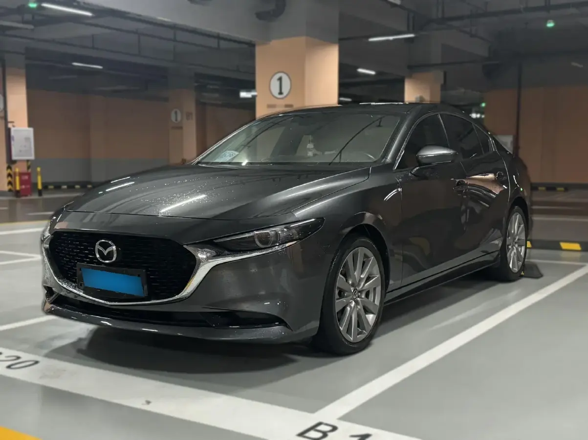 2020 Mazda 3 Axela 2.0L 158HP L4 6AT