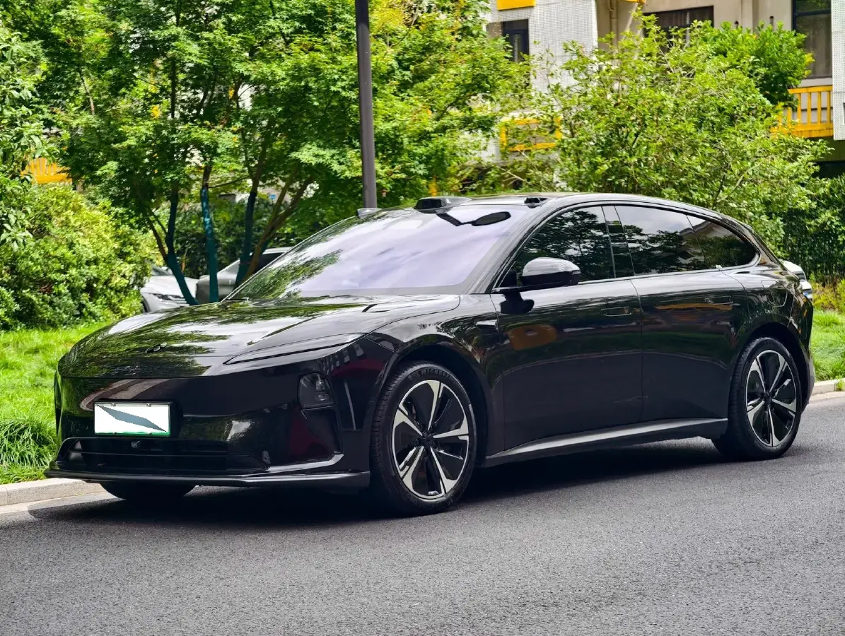 2024 NIO ET5T BEV 75KWH
