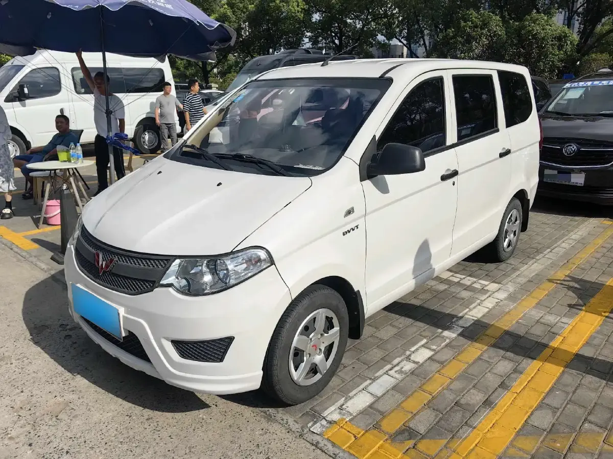 2015 WuLing HongGuang 1.5L 112HP L4 5MT
