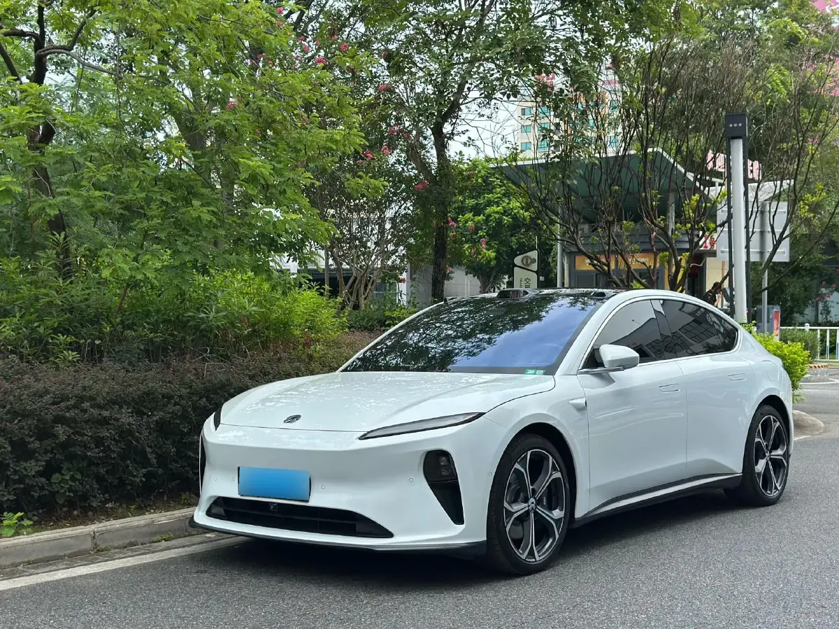 2022 NIO ET5 BEV 75KWH