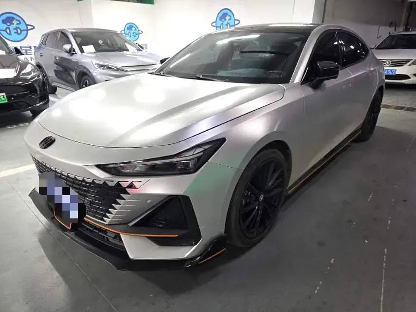 2022 ChangAn UNI-V 1.5T 188HP L4 7DCT