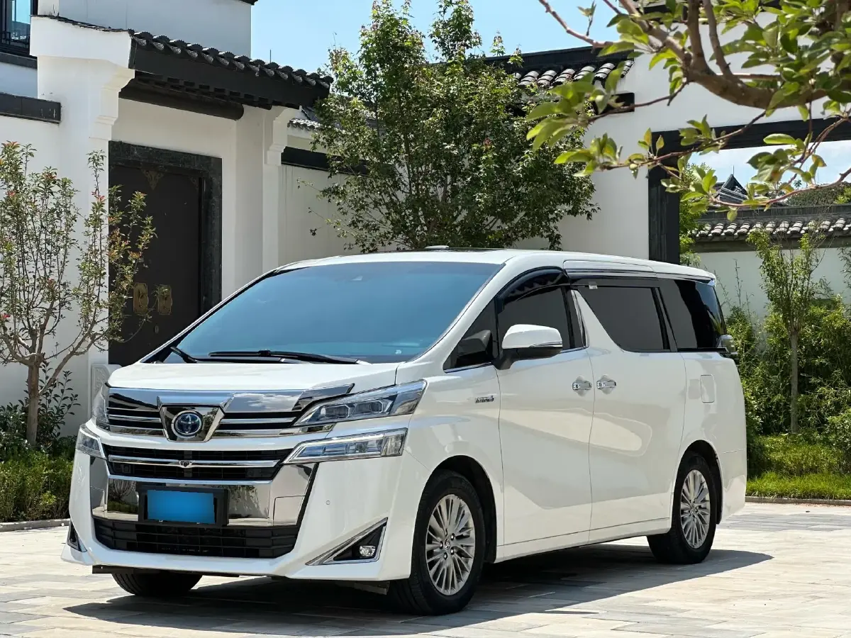 2020 Toyota Vellfire 2.5L 117HP L4 E-CVT Hybrid