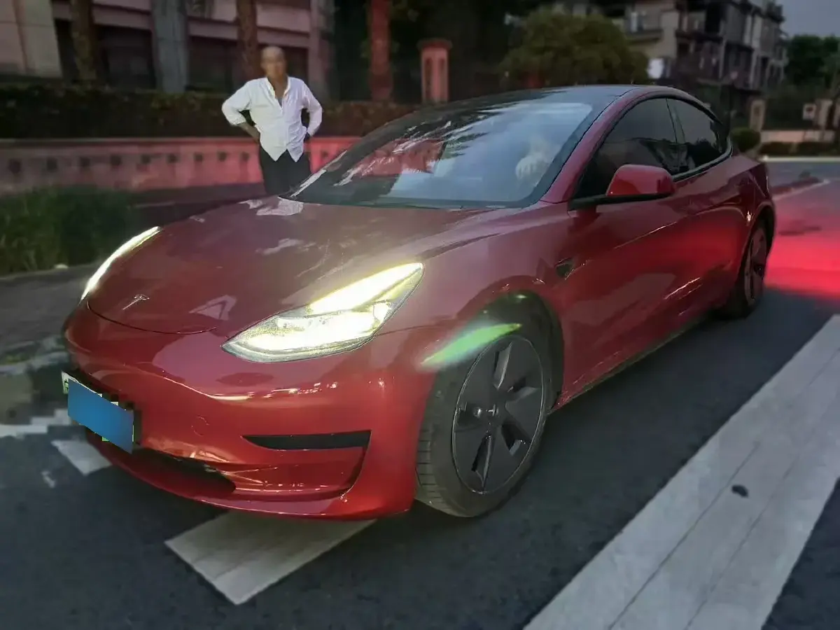2022 Tesla Model 3 BEV 60KWH