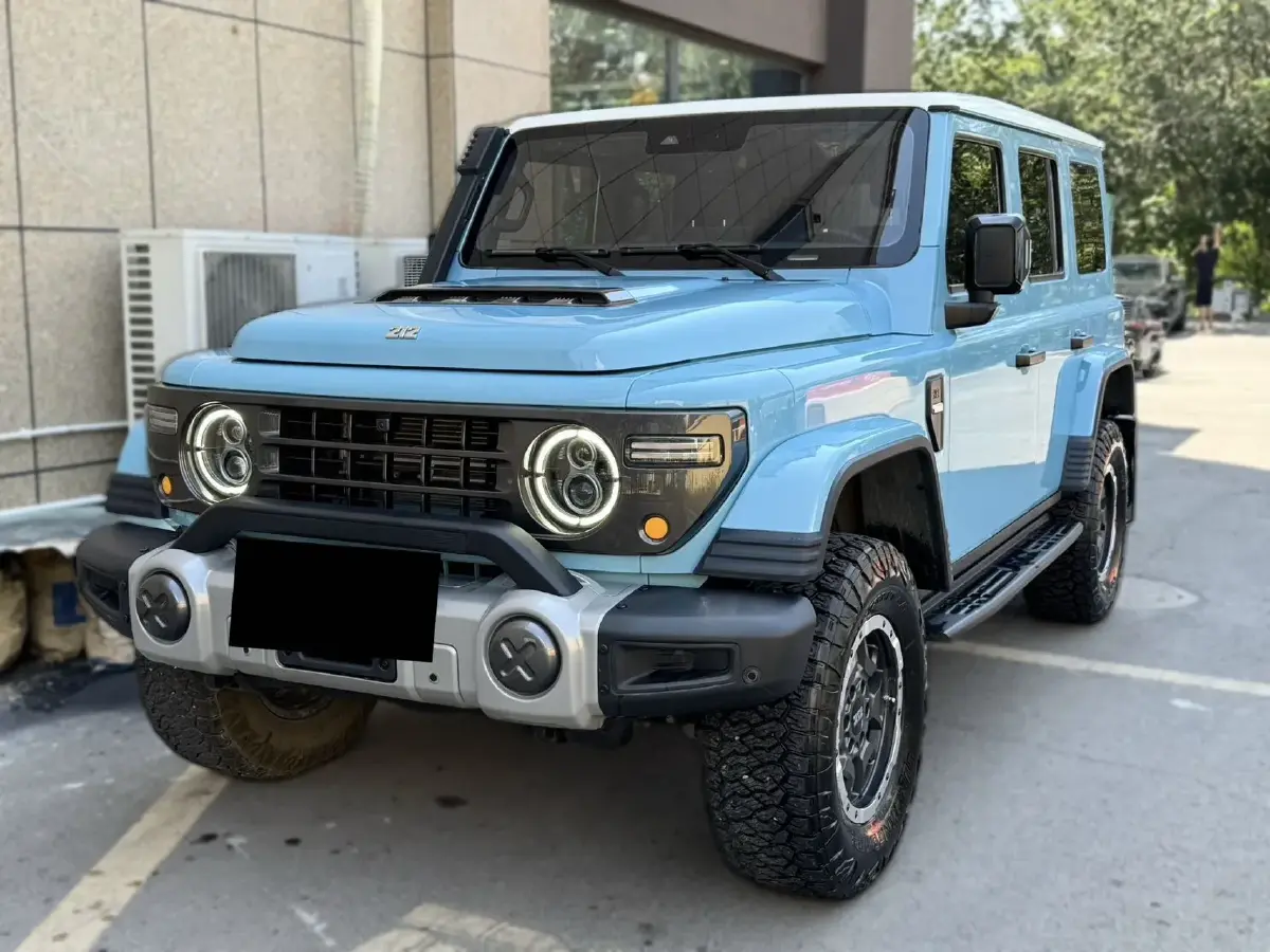 2025 212 212 T01 2.0T 252HP L4 8AT