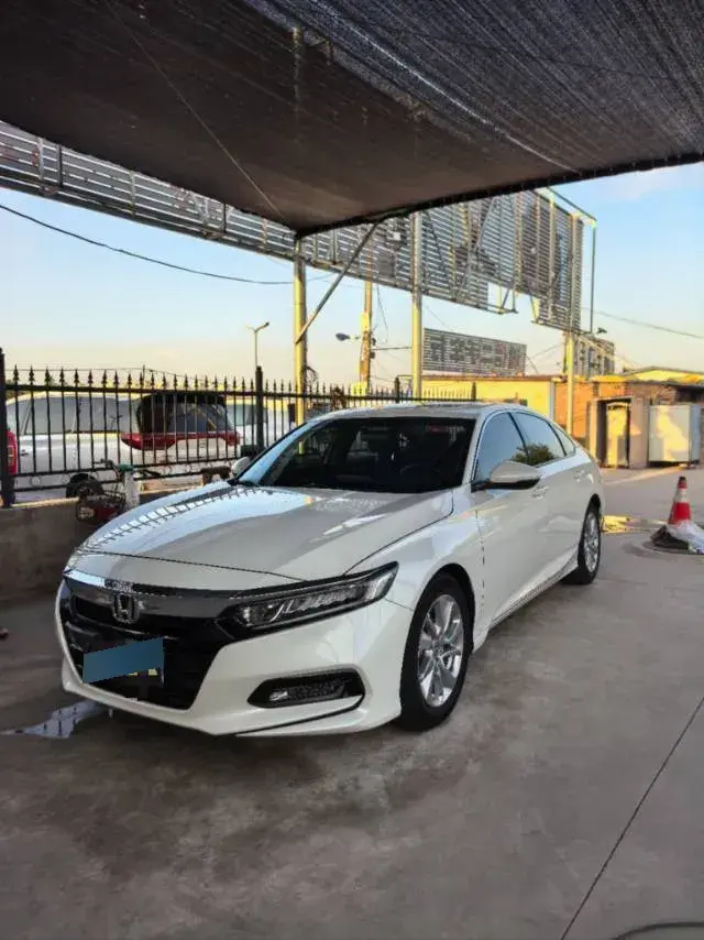 2018 Honda Accord 1.5T 194HP L4 CVT