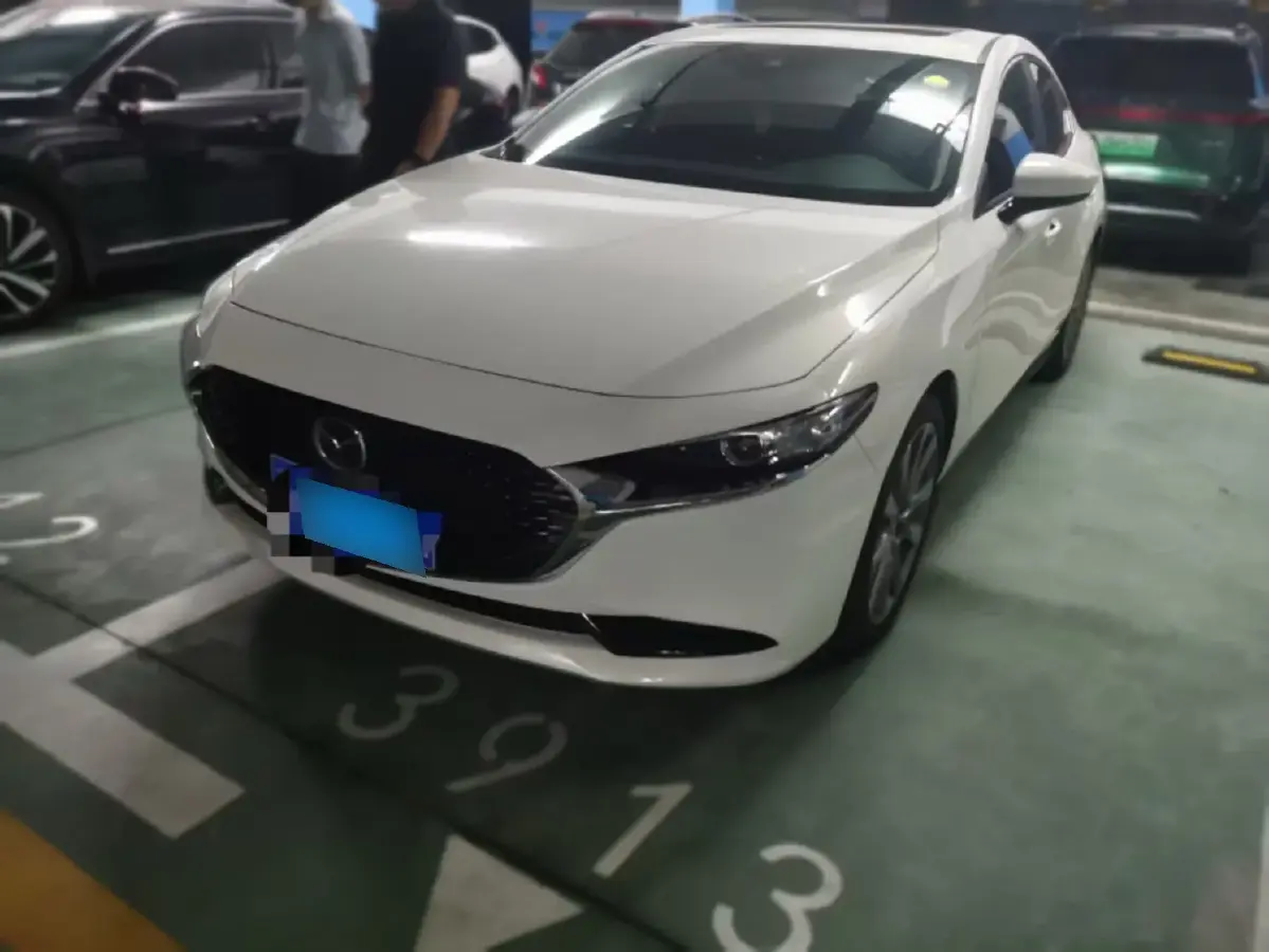 2022 Mazda 3 Axela 2.0L 158HP L4 6AT