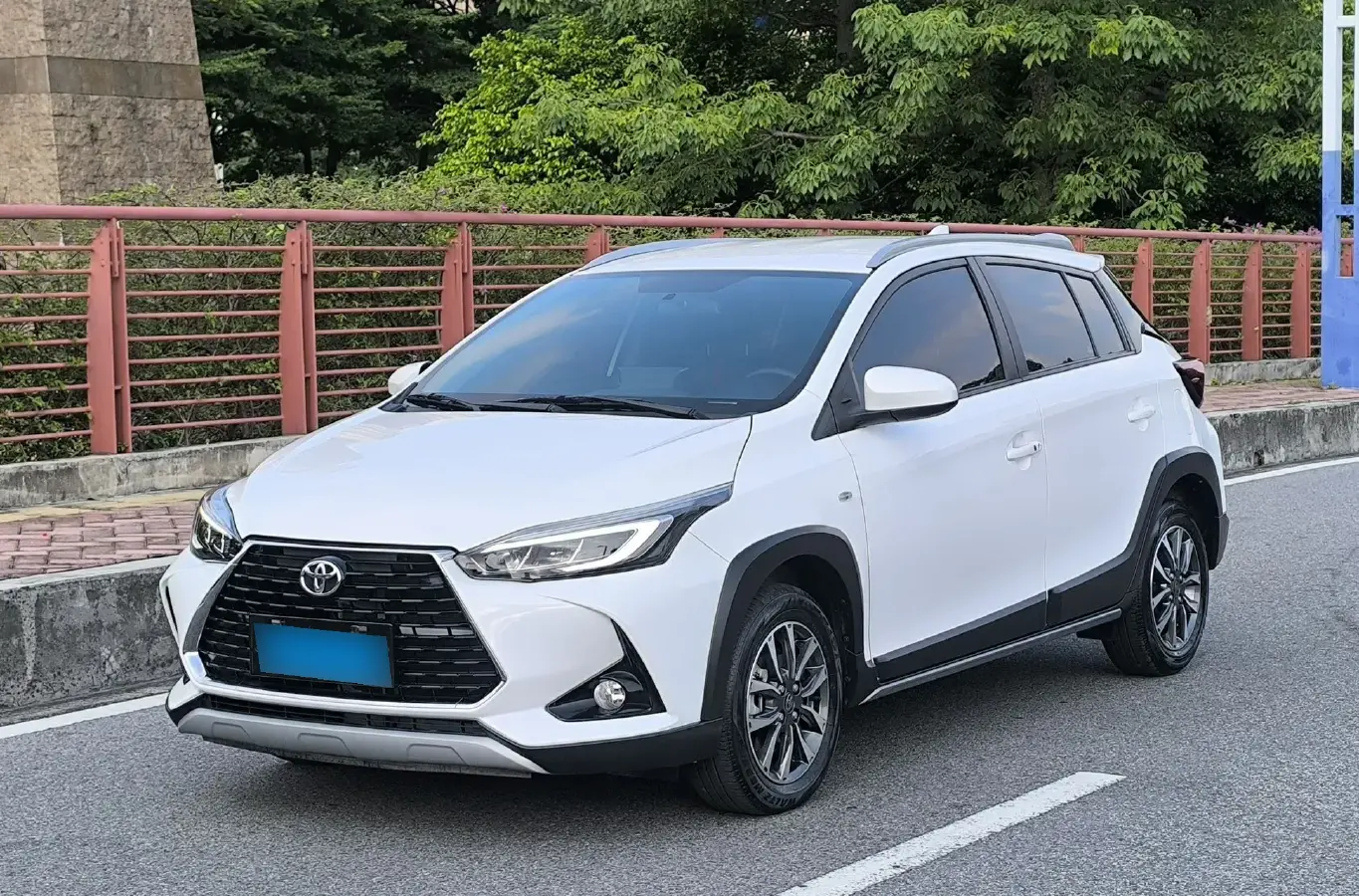 2022 Toyota Yaris L 1.5L 112HP L4 CVT