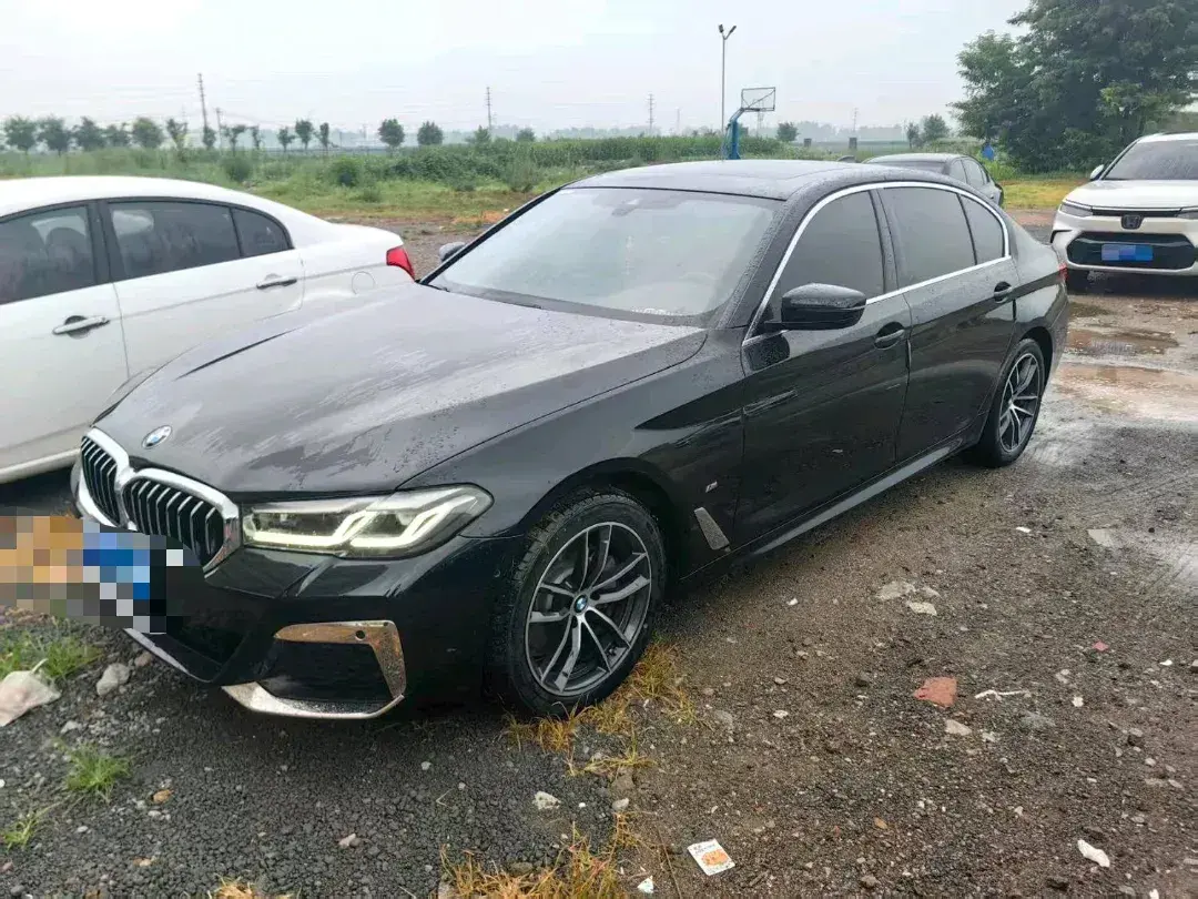 2022 BMW 5 Series 2.0T 184HP L4 8AT