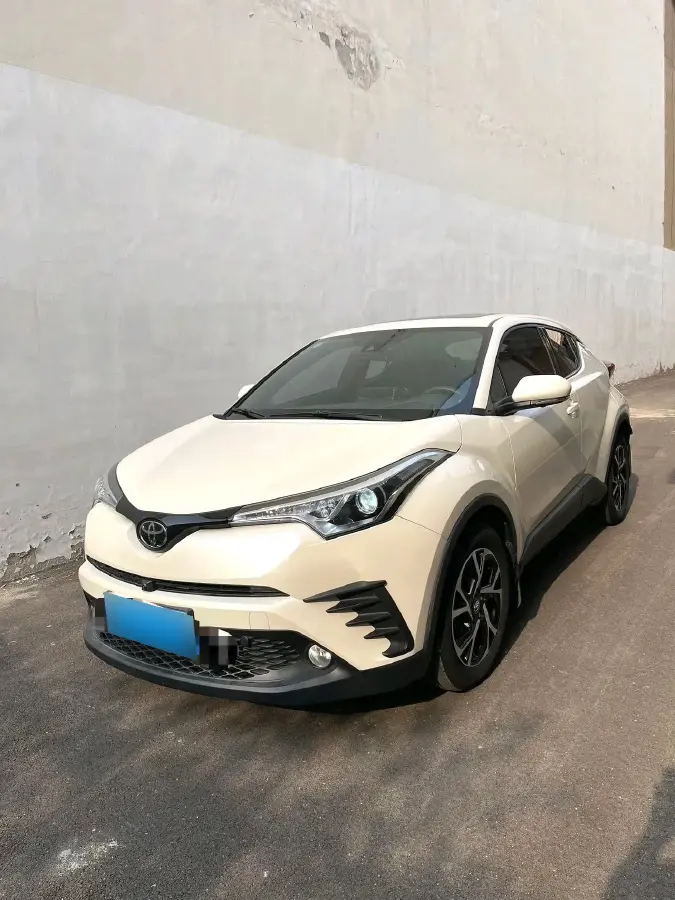 2018 Toyota C-HR 2.0L 171HP L4 CVT