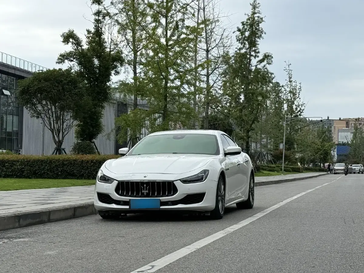 2019 Maserati Ghibli 3.0T 350HP V6 8AT