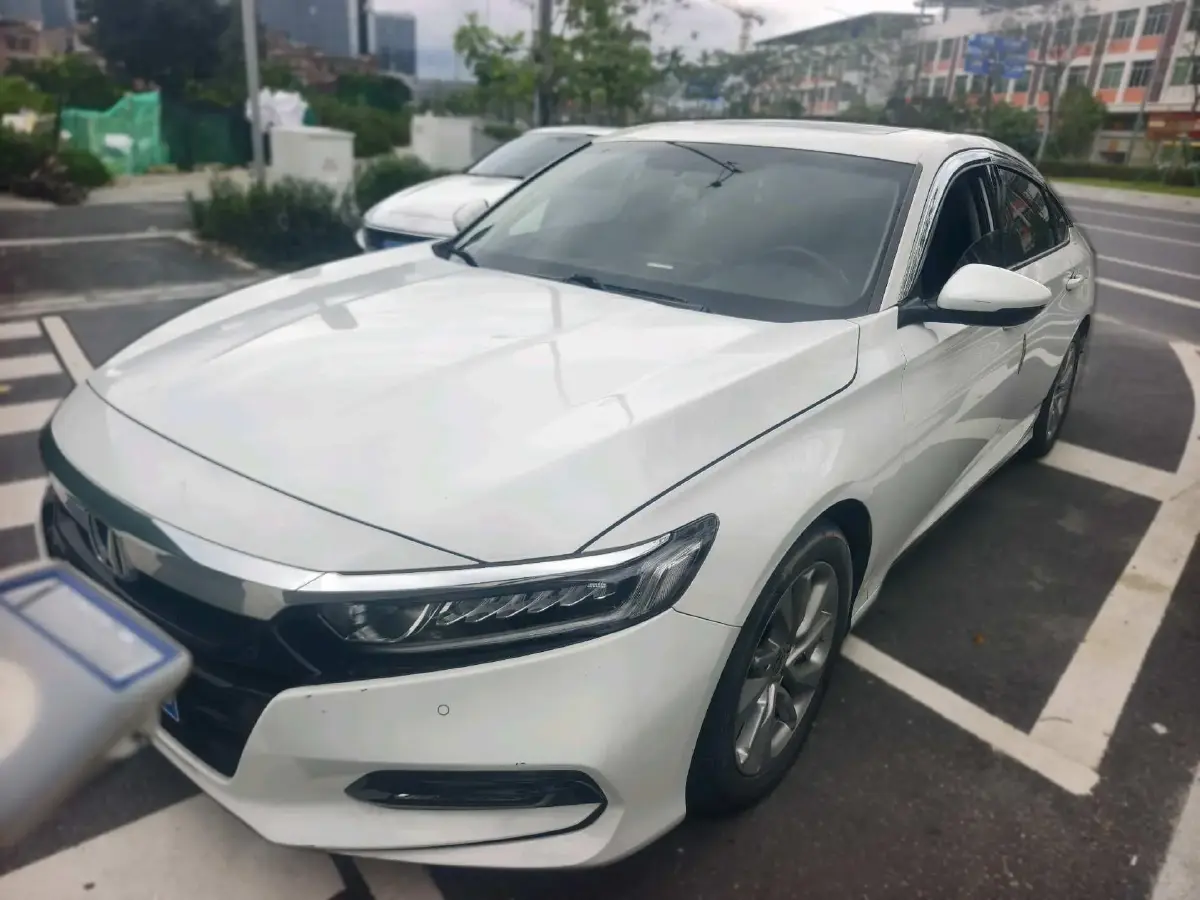 2018 Honda Accord 1.5T 194HP L4 CVT