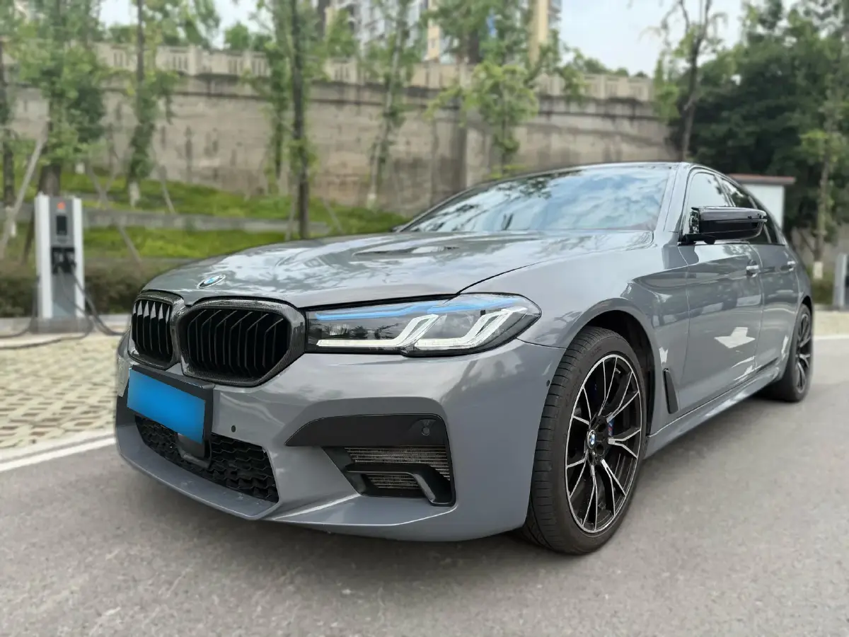 2021 BMW 5 Series 2.0T 252HP L4 8AT