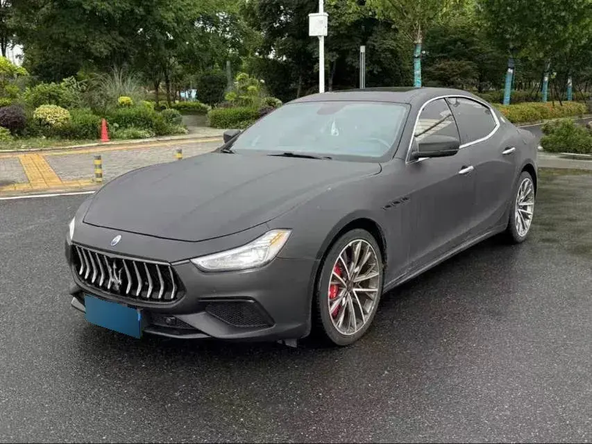 2021 Maserati Ghibli 2.0T 330HP L4 8AT
