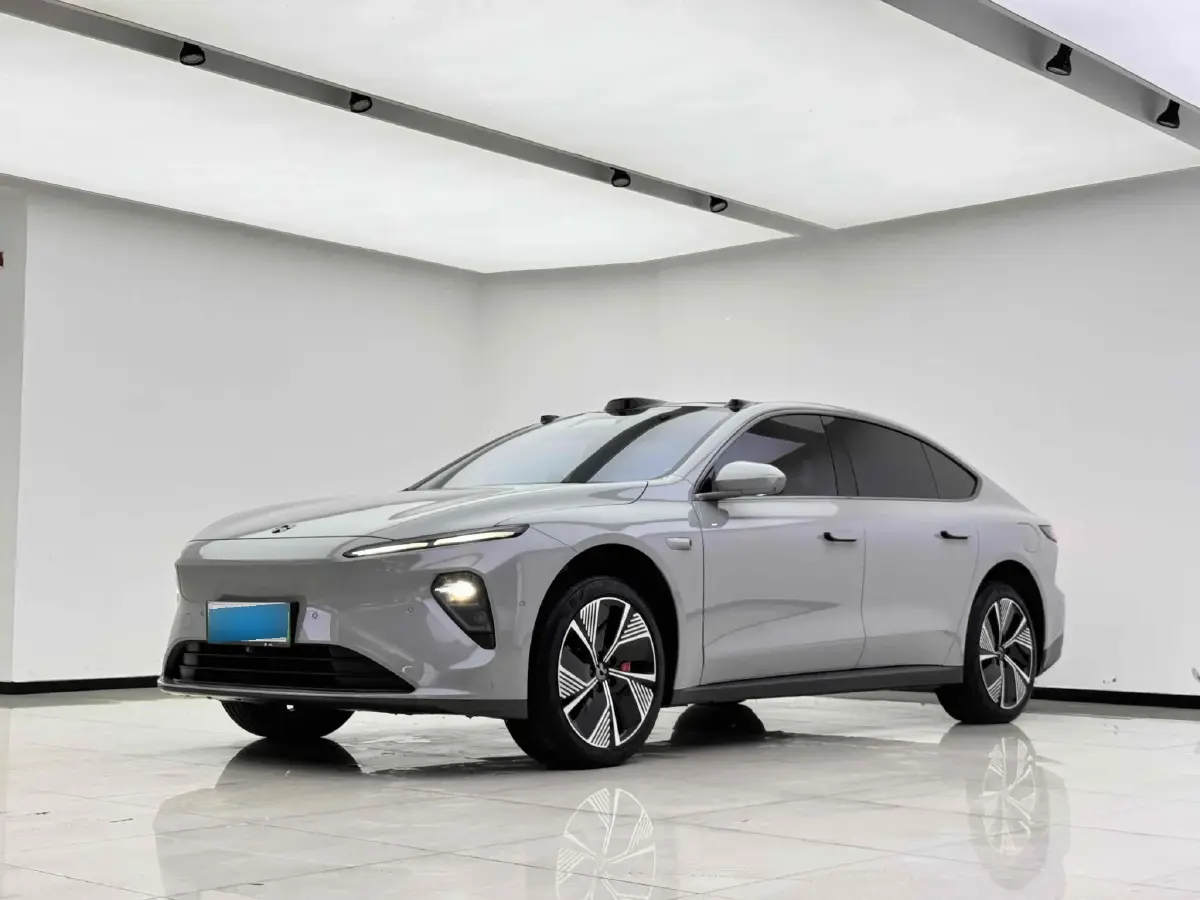 2022 NIO ET5 BEV 75KWH
