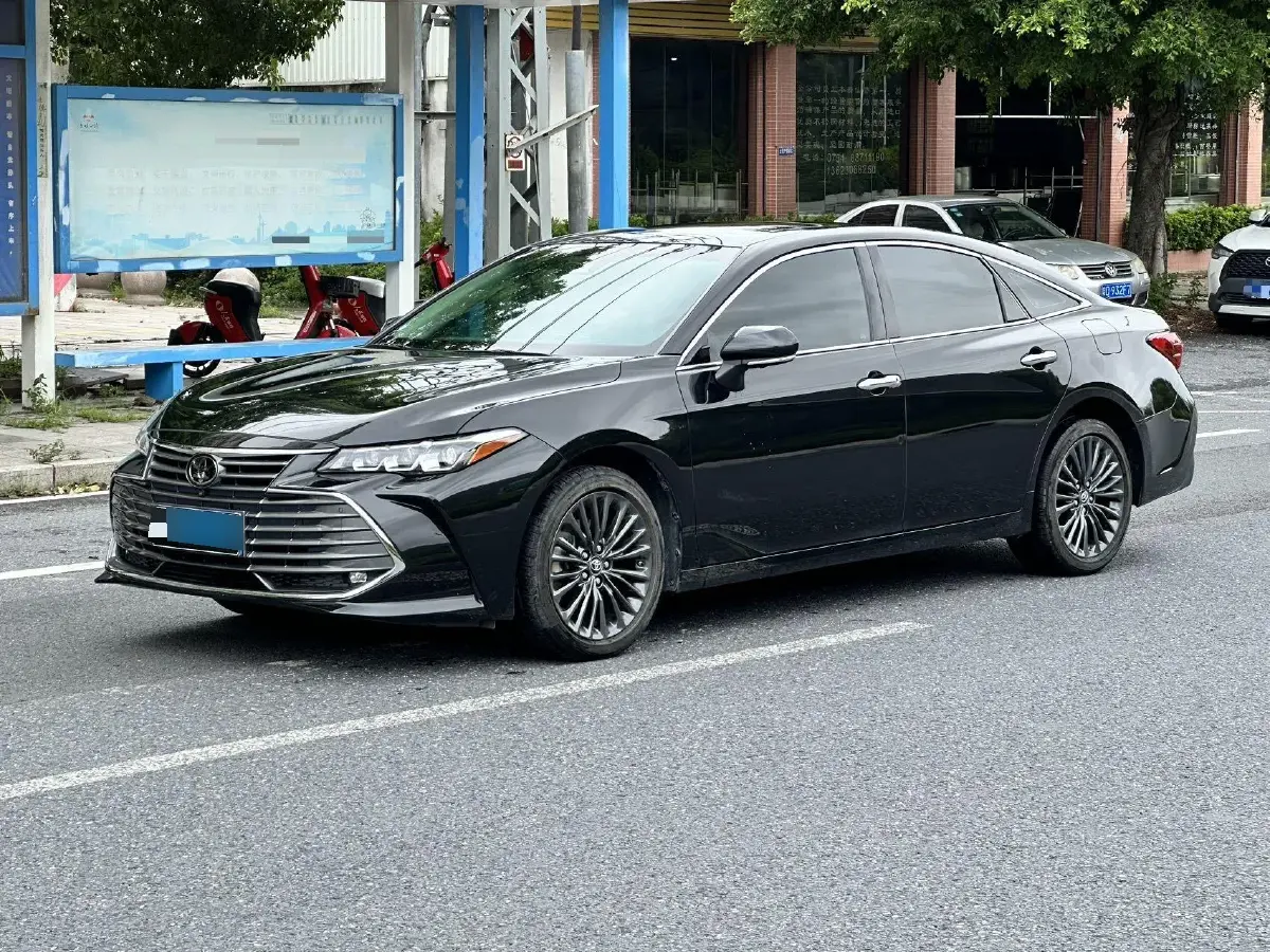 2019 Toyota Avalon 2.0L 178HP L4 CVT