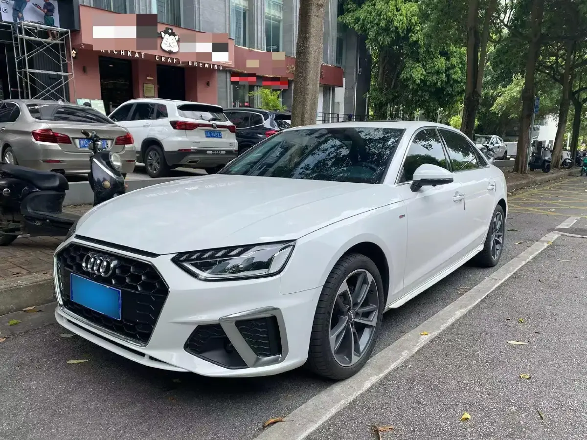 2021 Audi A4L 2.0T 190HP L4 7DCT