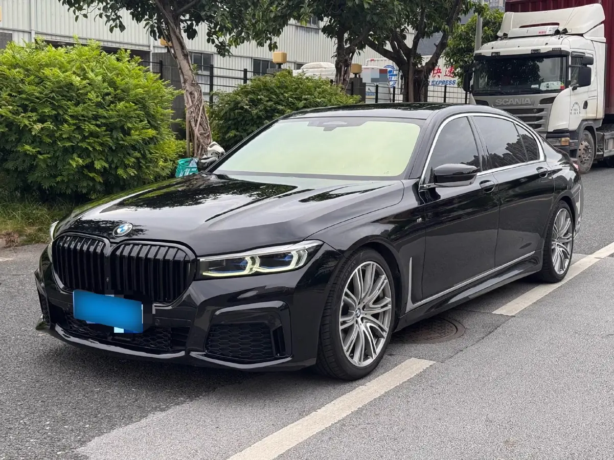2019 BMW 7 Series 3.0T 340HP L6 8AT