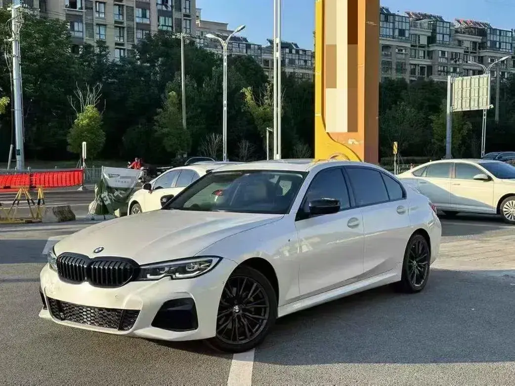 2022 BMW 3 Series 2.0T 184HP L4 8AT