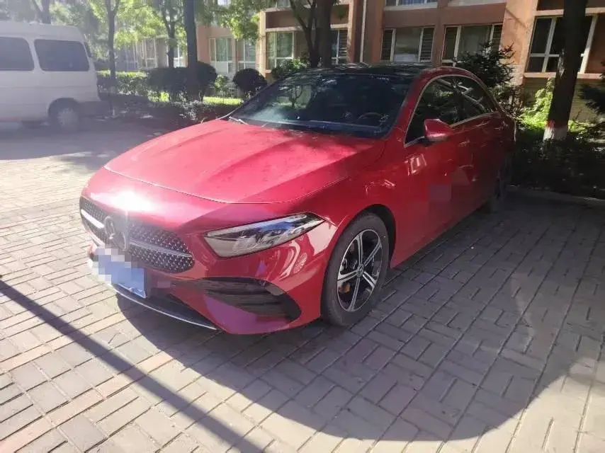 2023 Mercedes-Benz A Class 1.3T 163HP L4 7DCT