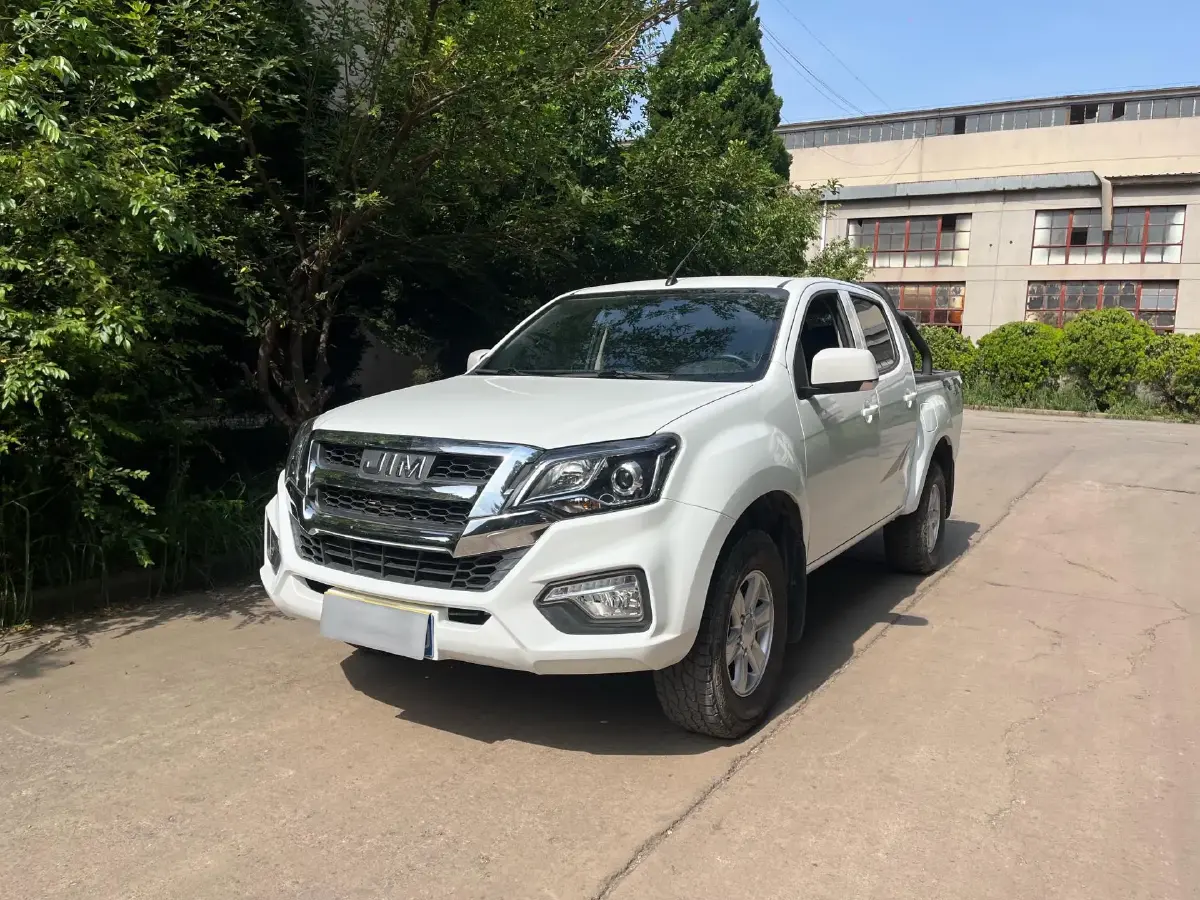 2022 Isuzu Jim 2.8T 120HP L4 5MT