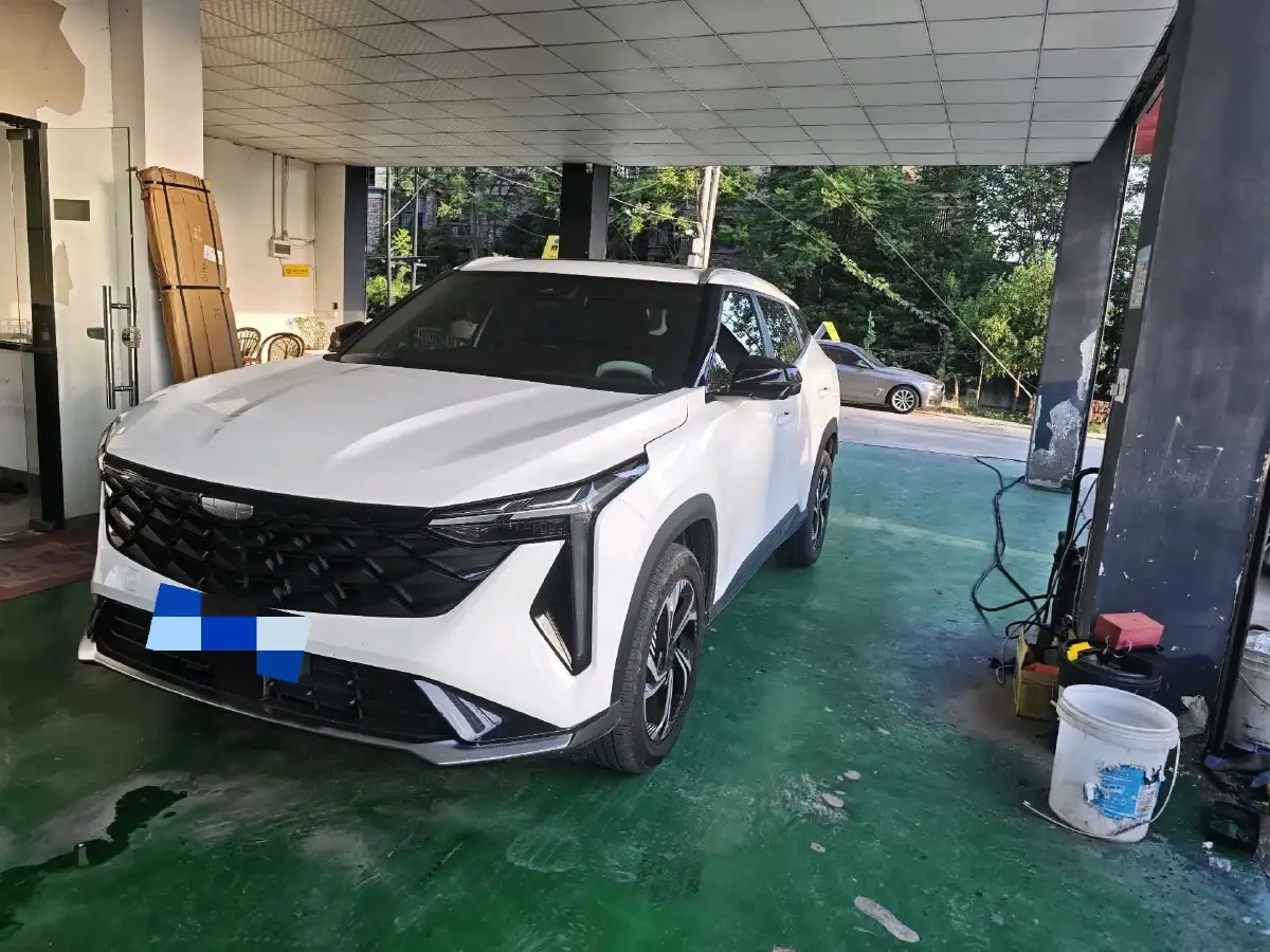 2023 Geely Azkarra 1.5T 181HP L4 7DCT