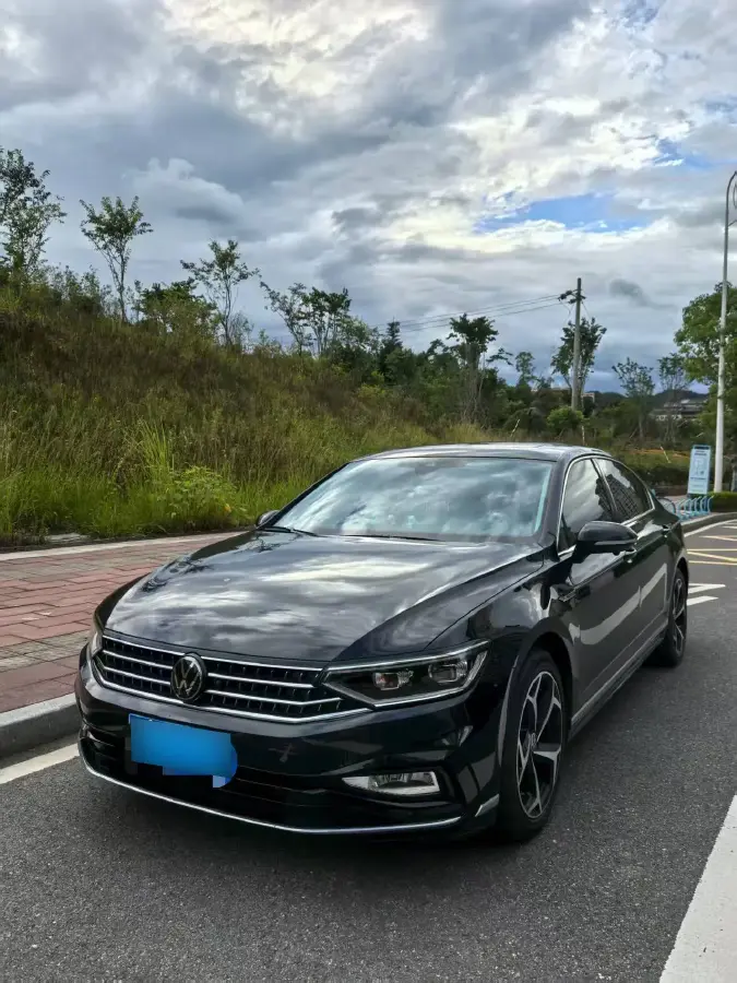 2023 Volkswagen Magotan 2.0T 186HP L4 7DCT