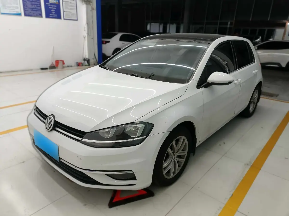 2018 Volkswagen Golf 1.6L 110HP L4 6AT