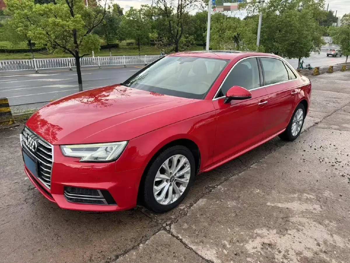 2019 Audi A4L 2.0T 190HP L4 7DCT
